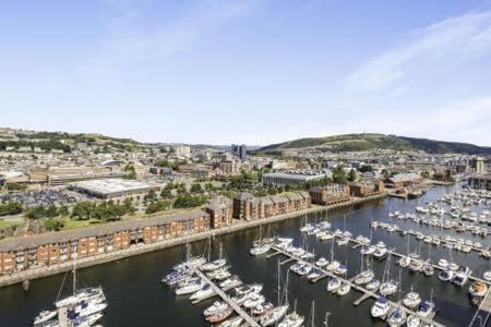 Beach On The Doorstep Meridian Tower Marina Swansea Apartment Exterior photo