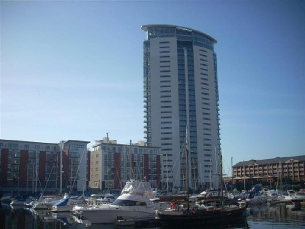 Beach On The Doorstep Meridian Tower Marina Swansea Apartment Exterior photo